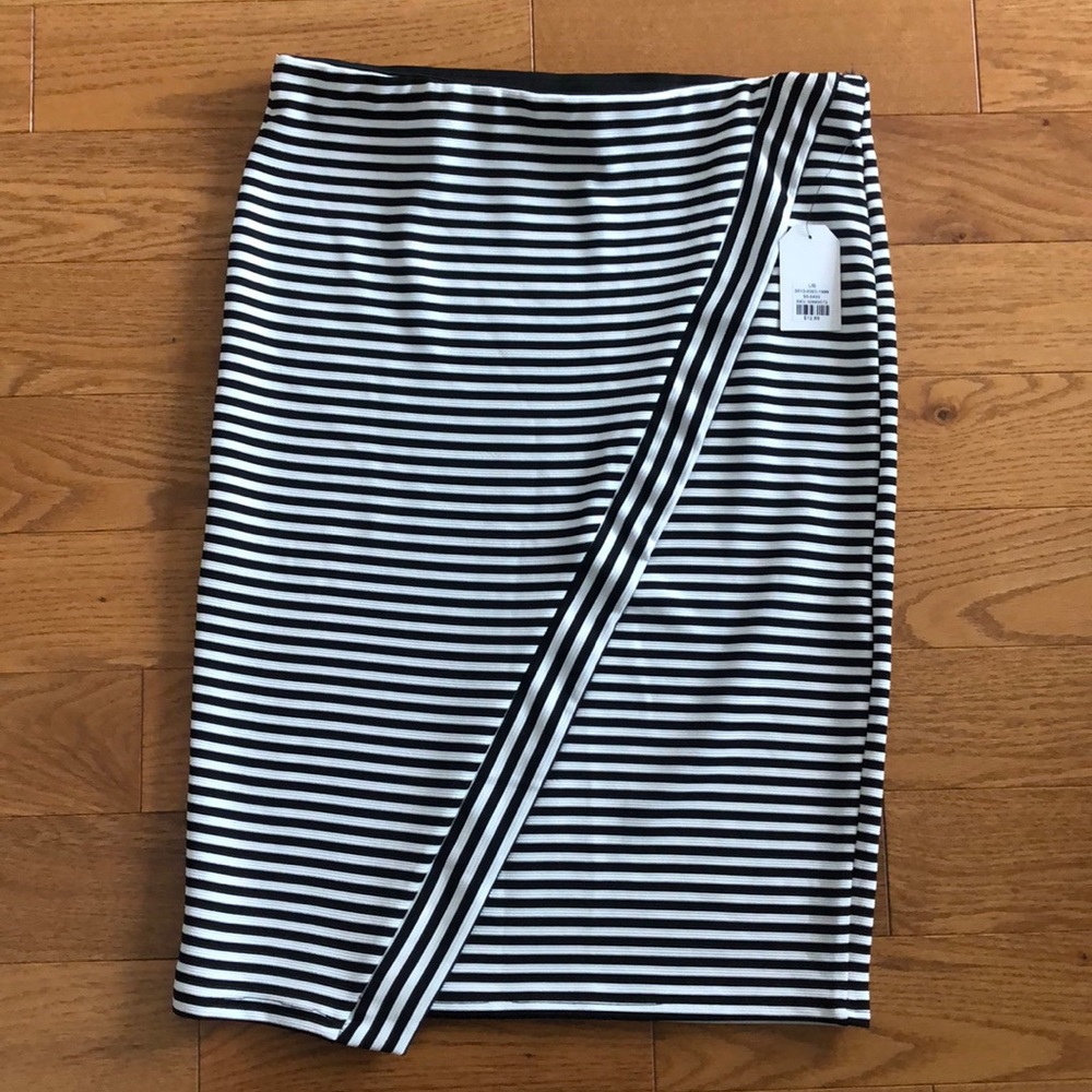 Striped high waisted- knee length skirt with tags